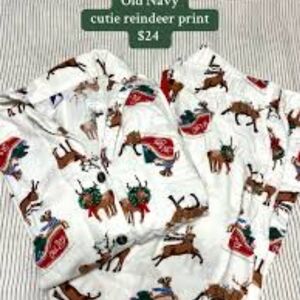 Old Navy Reindeer Print Pajama Set